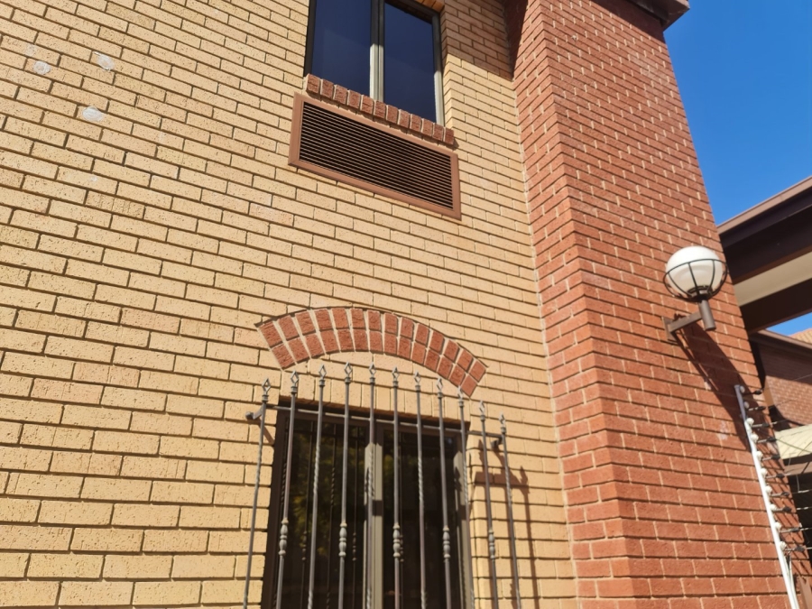  Bedroom Property for Sale in Rustenburg Central North West